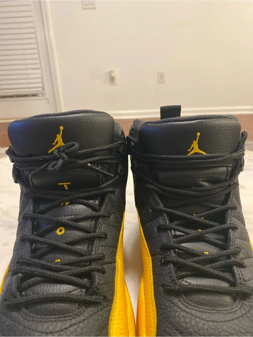 Jordan bold black